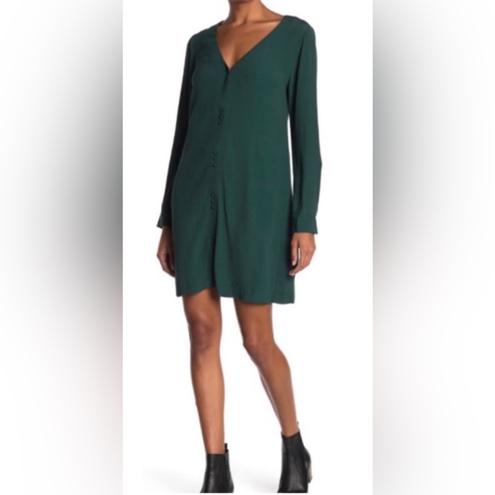 Madewell Long Sleeve Novel Clustered Button Front Shift Dress in Smokey Spruce